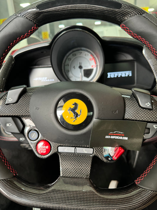 フェラーリ ポルトフィーノ カーボン LED ステアリングホイール アップグレード - 458、488、カリフォルニア、FF、F12 と互換性あり